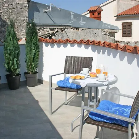 Apartments Stefani Fazana Exterior photo